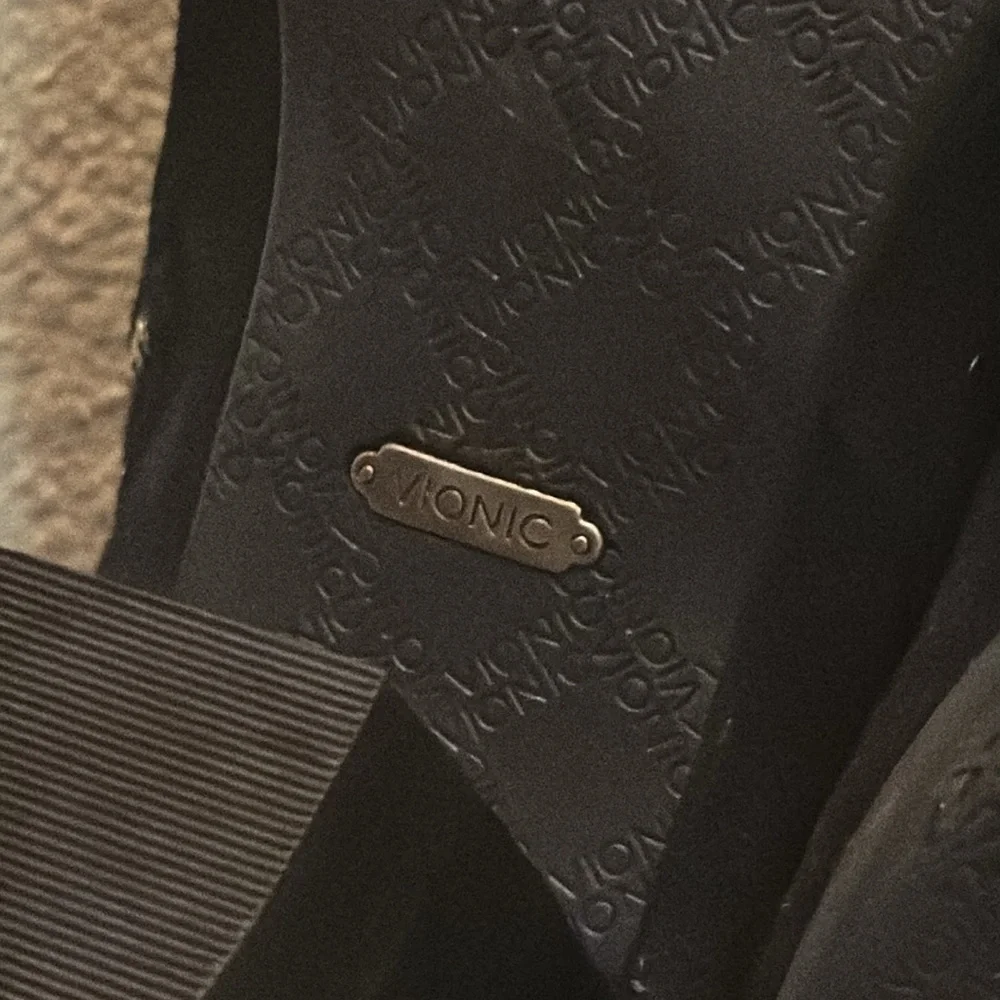 Vionic Women’s Landen‎ Studded Black Suede Block Heel Booties Size 9 - Picture 8 of 9